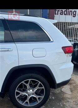 جیپ گراند شیرۆکی